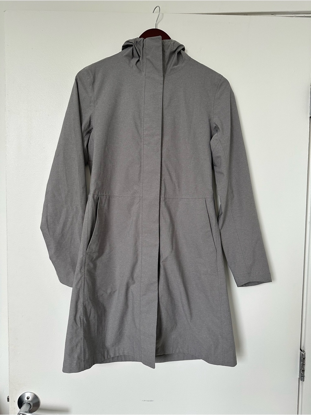 Uniqlo Light Gray Hooded Shell Jacket